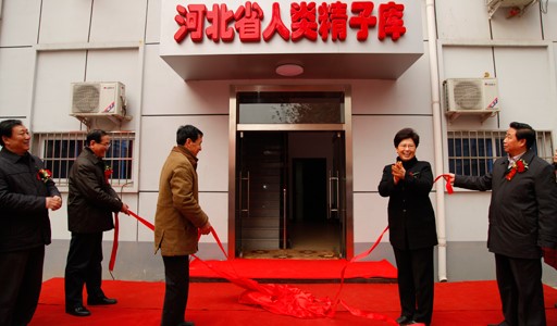 行业内首家聘请律师保护客户权益的公司
